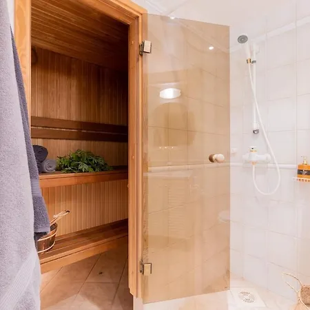 With Sauna And Private Terrace * パルヌ